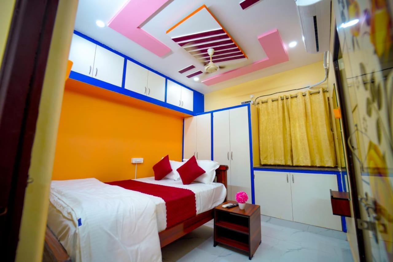 S S -2bhk & 1bhk Luxury Ac Service For Group Of Families - Location - Modular Kitchen - Super Fast Wi-fi- Near To Bus Stand And Railway Station Tirupati