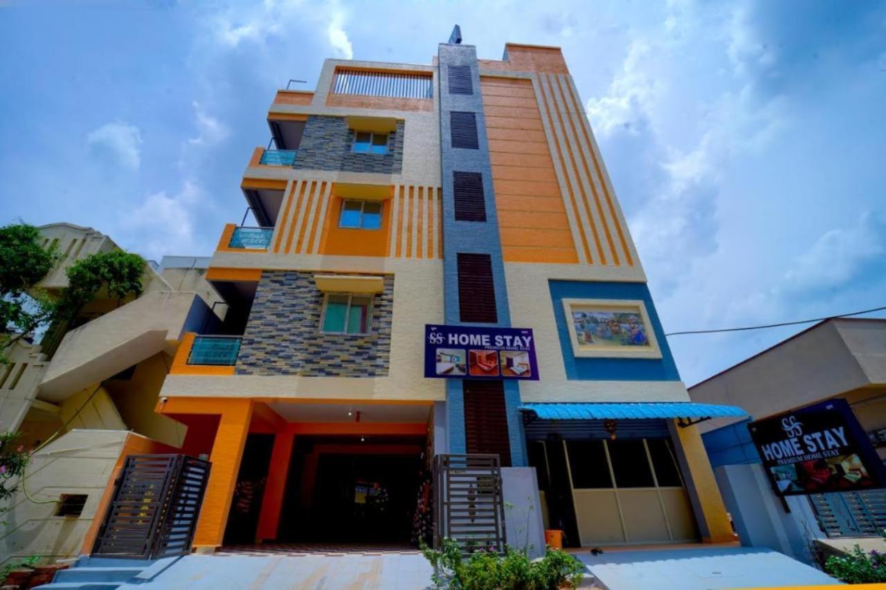 Apartment S S -2bhk & 1bhk Luxury Ac Service For Group Of Families - Location - Modular Kitchen - Super Fast Wi-fi- Near To Bus Stand And Railway Station